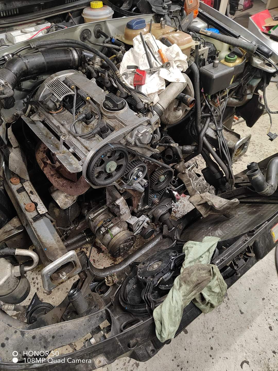 Moottorin huolto | Korjaamo Uki